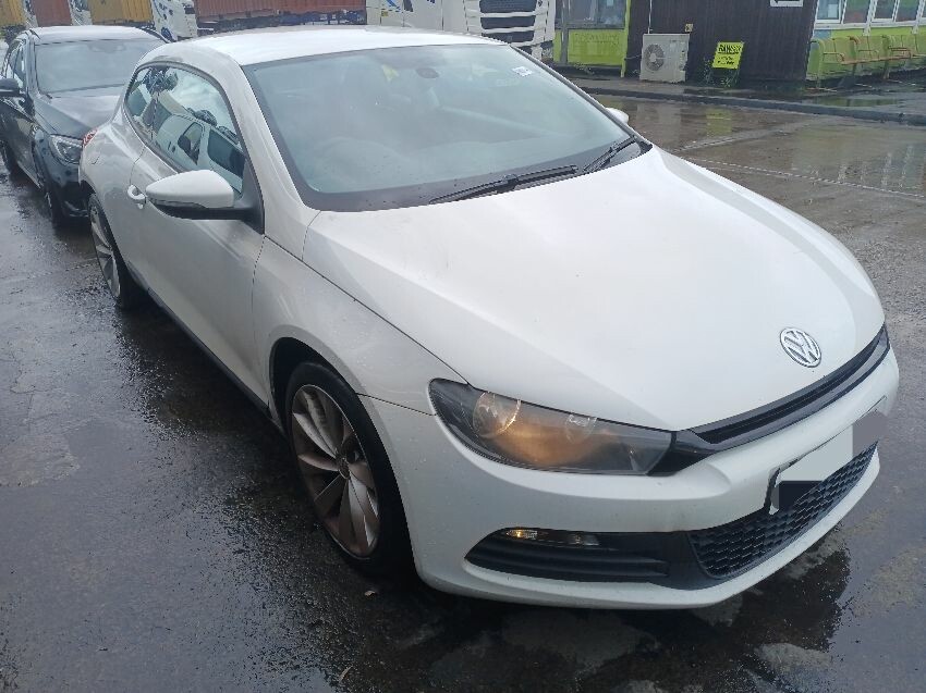 2011 VOLKSWAGEN SCIROCCO