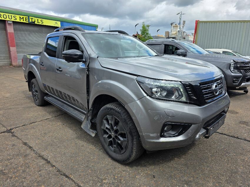 2021 NISSAN NAVARA