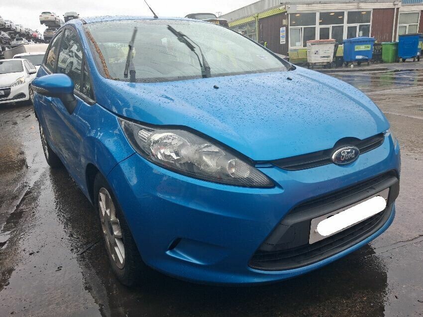 2011 FORD FIESTA