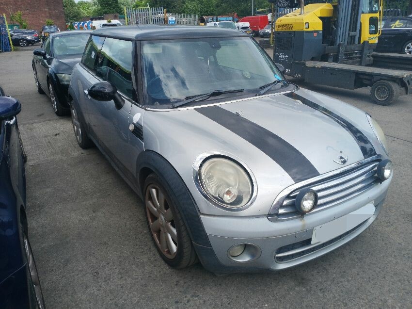 2009 MINI HATCH