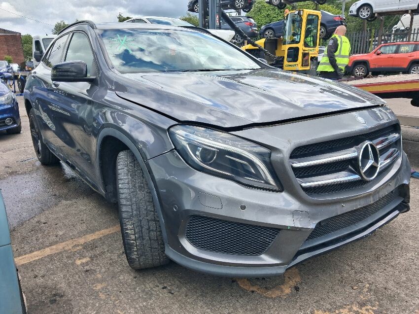 2016 MERCEDES GLA-CLASS