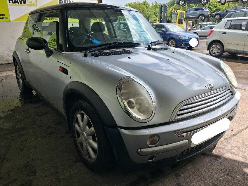 2003 MINI HATCH