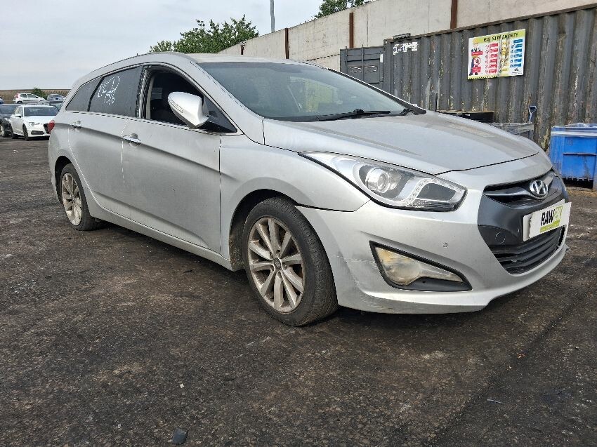 2012 HYUNDAI I40