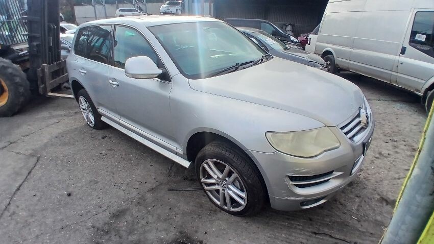 2008 VOLKSWAGEN TOUAREG