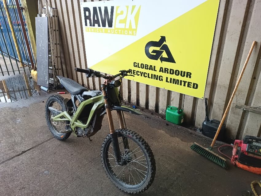  E-BIKE E- BIKE
