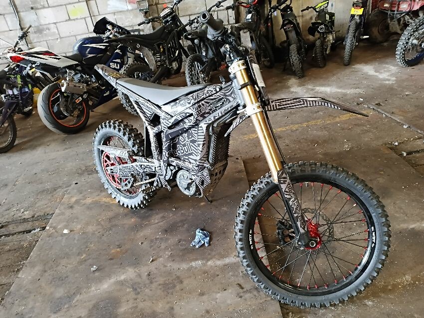  SURRON RED BULL DECAIL