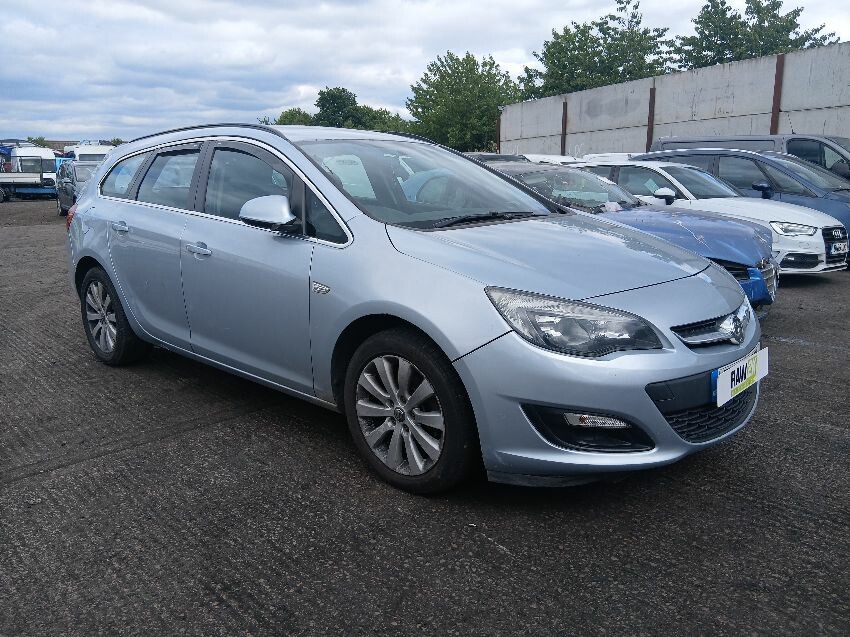 2015 VAUXHALL ASTRA