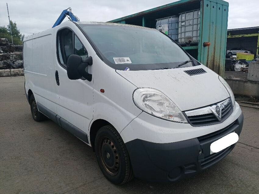 2013 VAUXHALL VIVARO