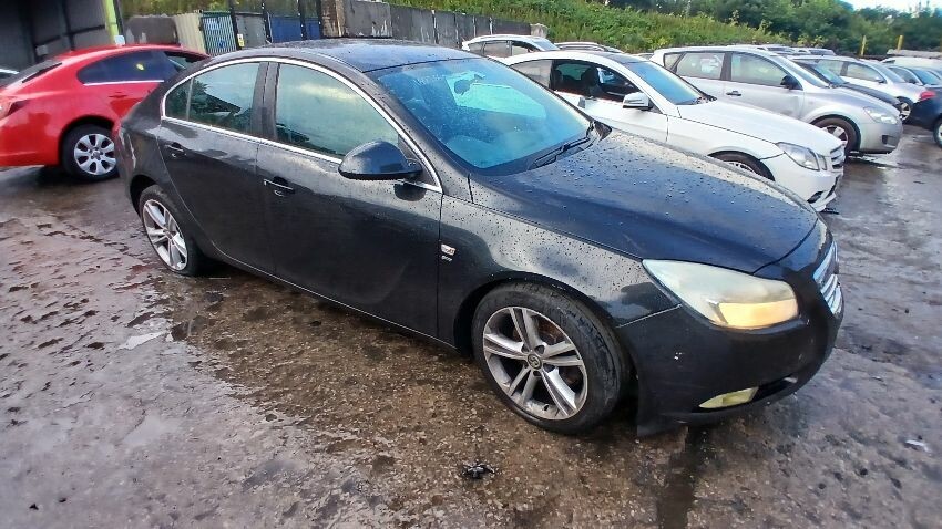 2011 VAUXHALL INSIGNIA