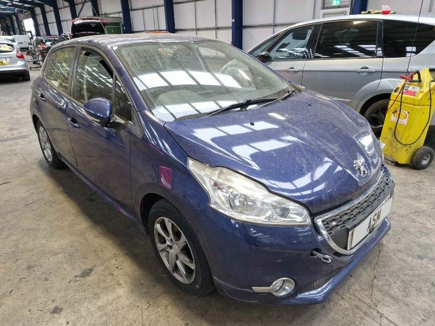 2013 PEUGEOT 208