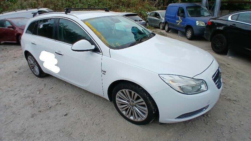 2013 VAUXHALL INSIGNIA SE NAV CDTI 1,956cc