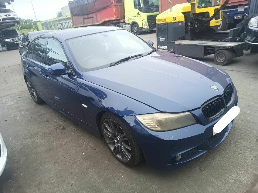 2011 BMW 3 SERIES