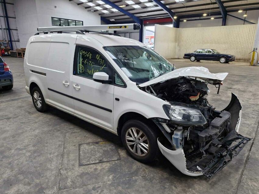 2011 VOLKSWAGEN CADDY MAXI