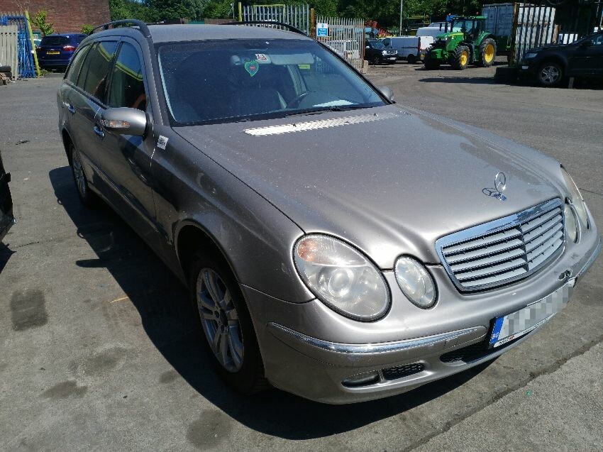  MERCEDES ESTATE E3171HB BELGIUM PLATE