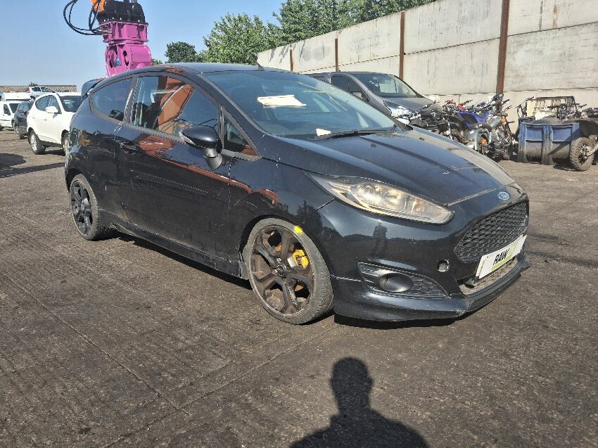 2015 FORD FIESTA ZETEC S 998cc