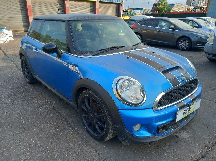 2011 MINI HATCH COOPER SD 1,995cc