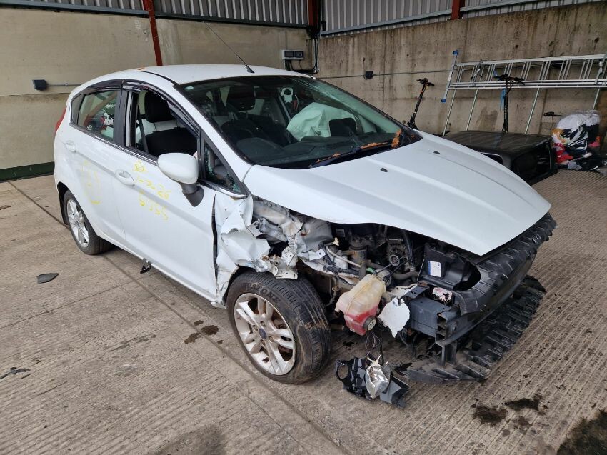 2014 FORD FIESTA