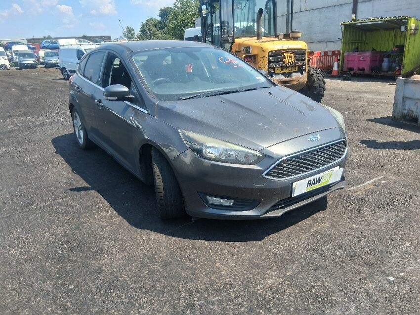 2015 FORD FOCUS ZETEC 999cc