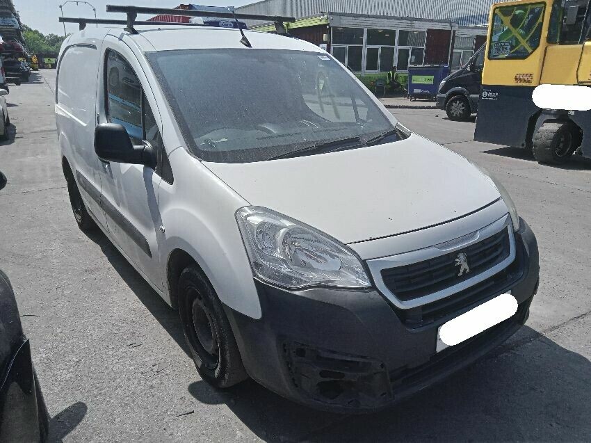 2017 PEUGEOT PARTNER BLUE HDI PROFESSIONAL L1 1,560cc