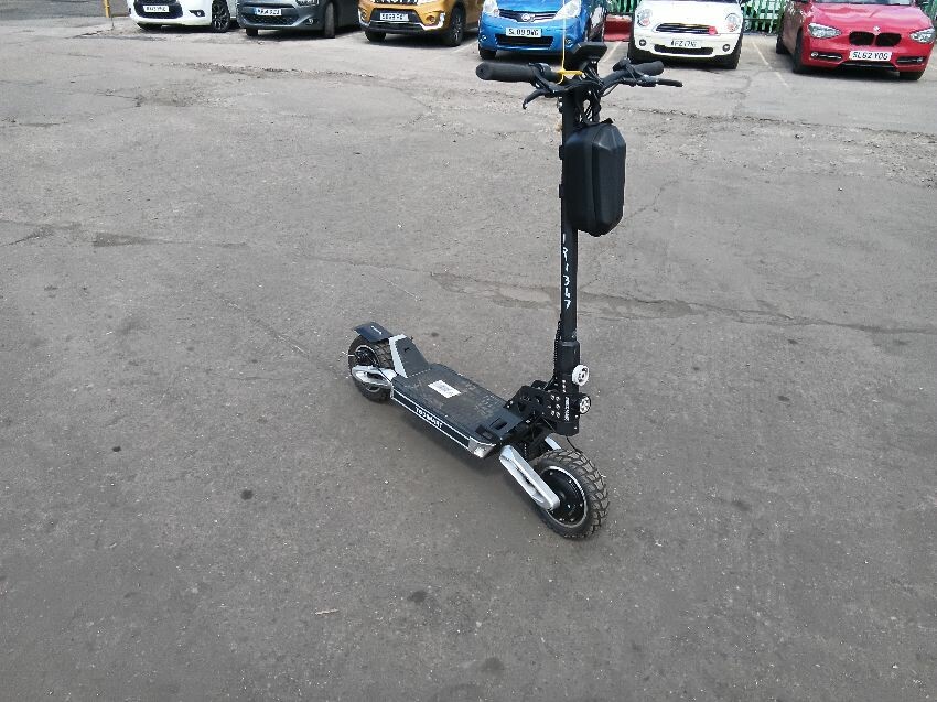  ELECTRIC SCOOTER ELECTRIC SCOOTER