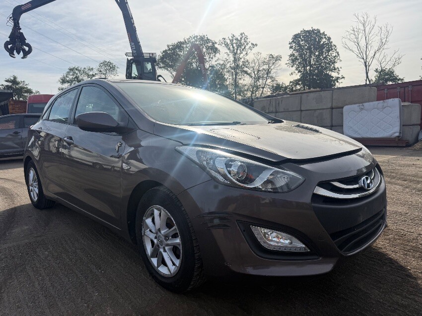 2013 HYUNDAI I30