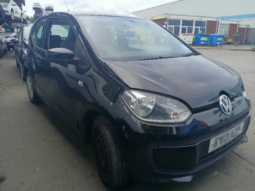 2013 VOLKSWAGEN UP