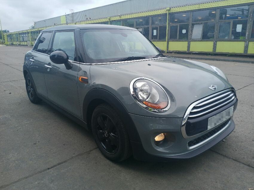 2016 MINI HATCH