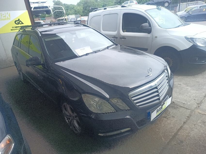 2013 MERCEDES E-CLASS E300 BLUETEC HYBRID 2,143cc