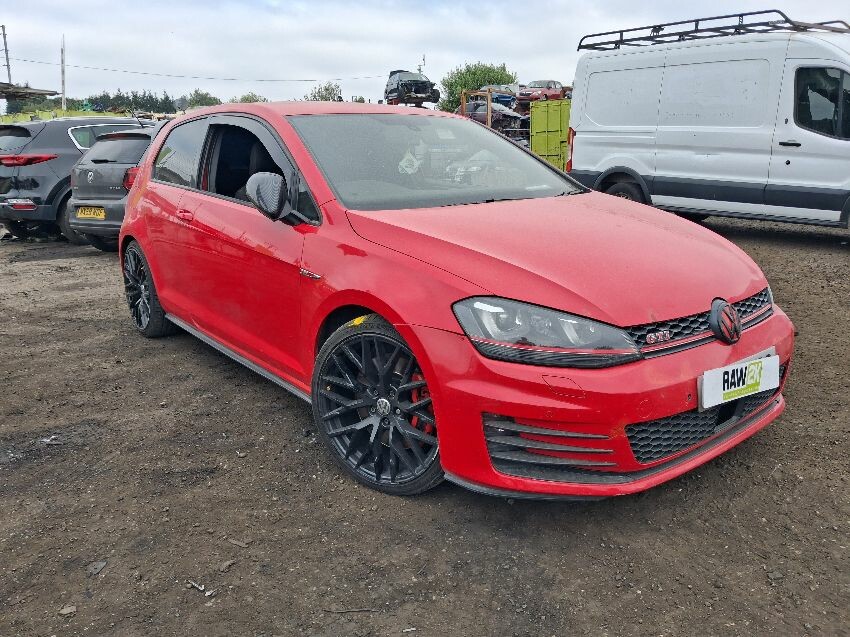 2013 VOLKSWAGEN GOLF GTI 1,984cc