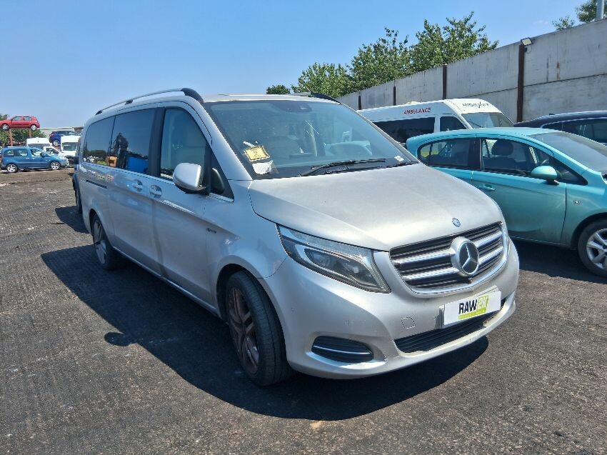 2015 MERCEDES V-CLASS V220 BLUETEC SPORT 2,143cc