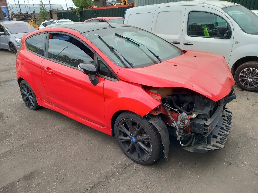 2015 FORD FIESTA