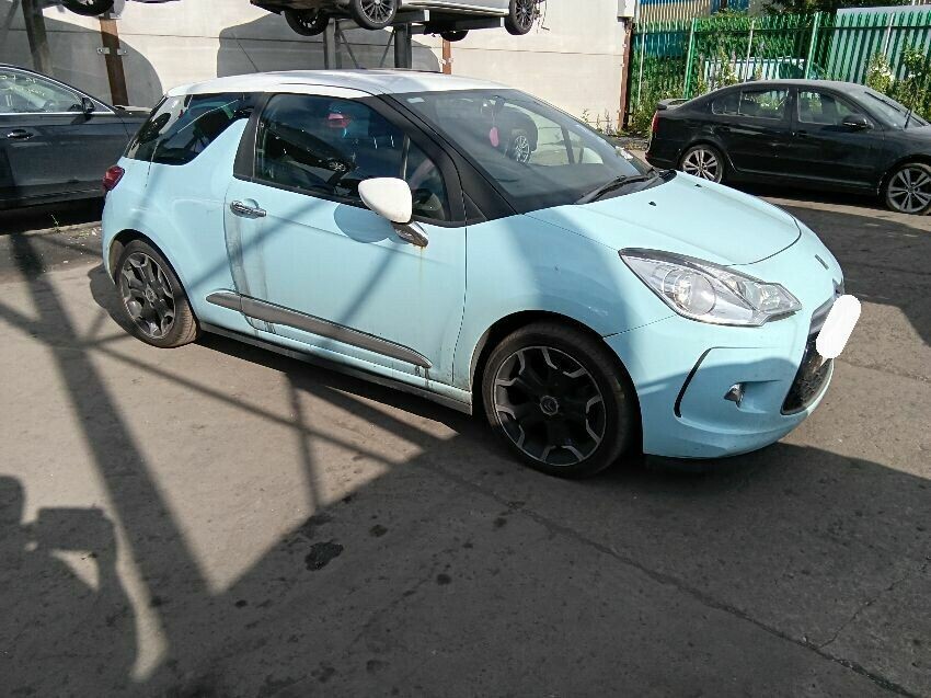 2013 CITROEN DS3