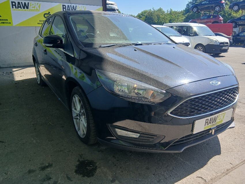 2015 FORD FOCUS ZETEC 999cc