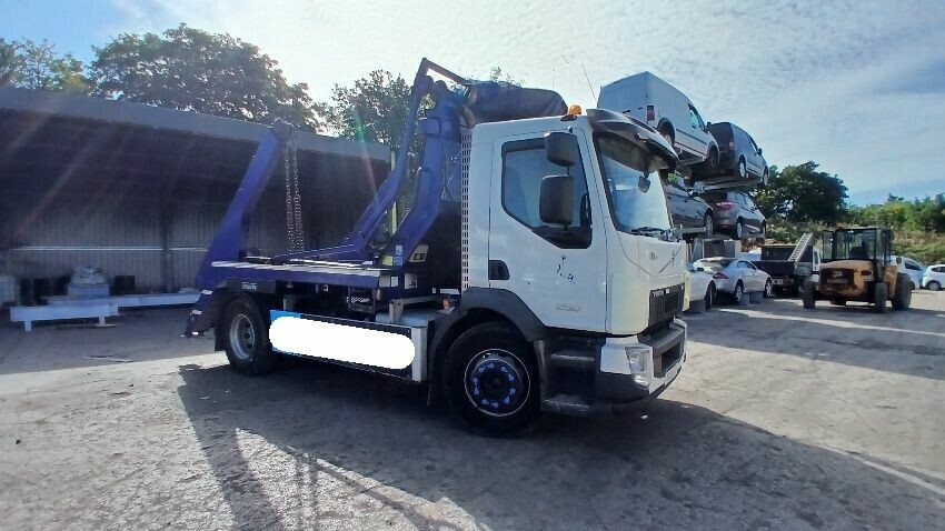 2018 VOLVO FL FL818 4X2 DAY 7,698cc