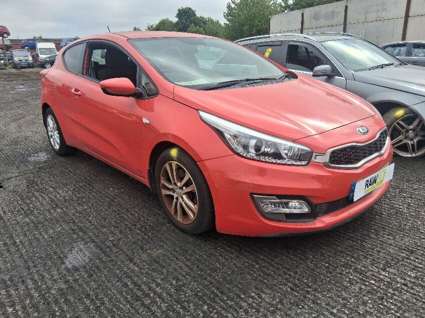 2015 KIA PRO CEED SR7 1,396cc