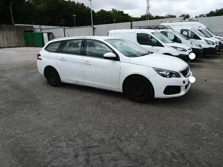 2018 PEUGEOT 308 BLUE HDI S/S SW ACCESS 1,560cc