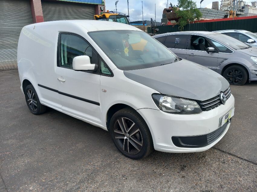 2014 VOLKSWAGEN CADDY