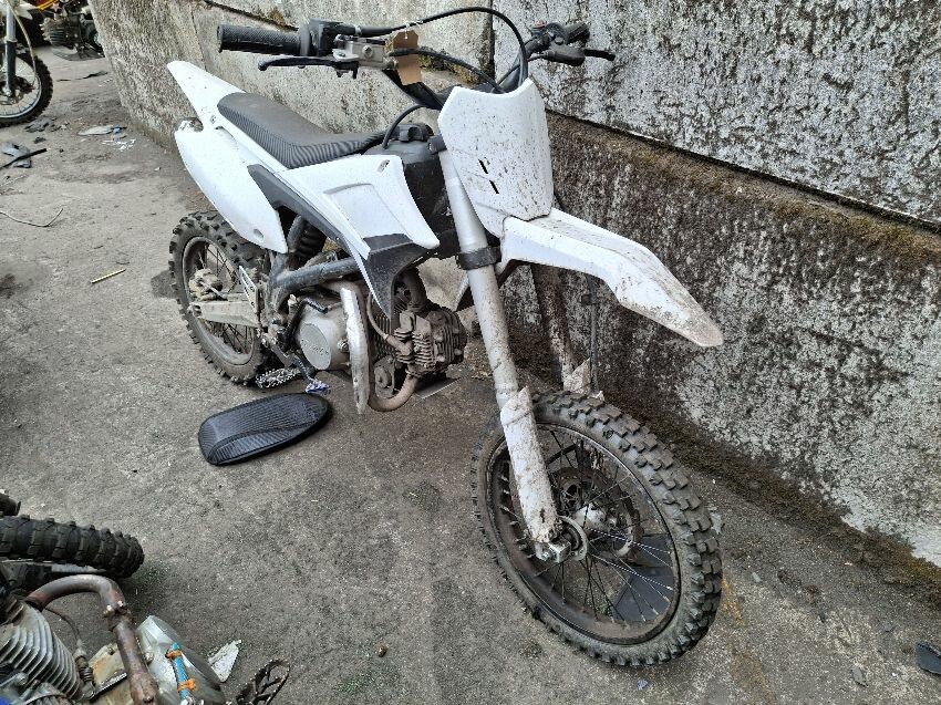  MOTORCYCLE MOTORCYCLE