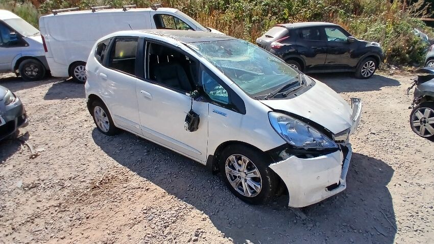 2014 HONDA JAZZ IMA HX-T 1,339cc