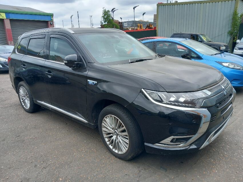 2018 MITSUBISHI OUTLANDER PHEV 5HS 2,360cc