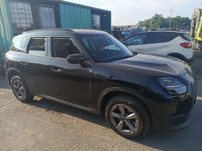 2025 MINI COUNTRYMAN
