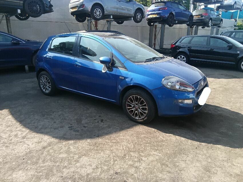2012 FIAT PUNTO LOUNGE 1,368cc