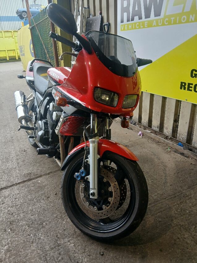 2001 YAMAHA FZS