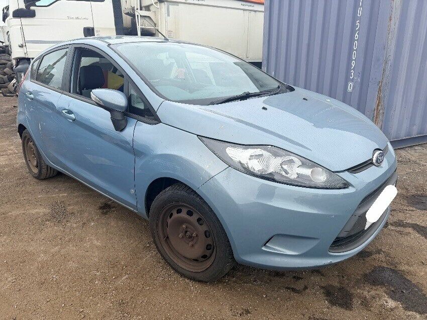 2010 FORD FIESTA