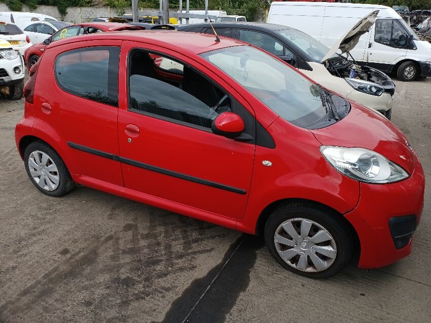 2012 PEUGEOT 107