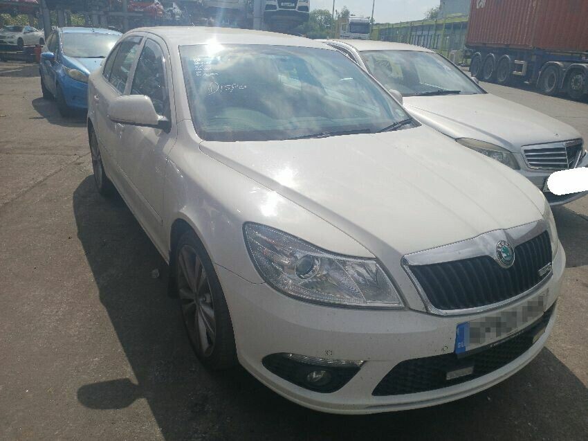 2011 SKODA OCTAVIA