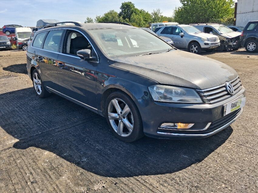 2012 VOLKSWAGEN PASSAT SE TDI BLUEMOTION TECHNOLOGY 1,968cc