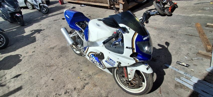 2002 SUZUKI GSXR 600
