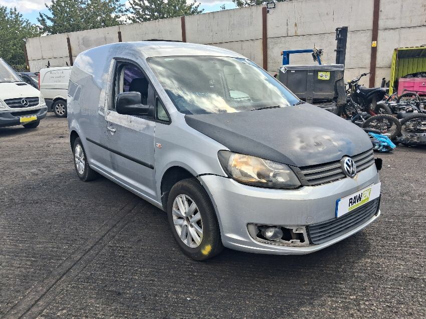 2014 VOLKSWAGEN CADDY