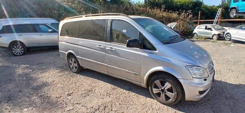 2013 MERCEDES VIANO